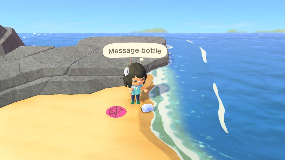 Ett flaskmeddelande sitter på stranden medan en bybor stirrar på det