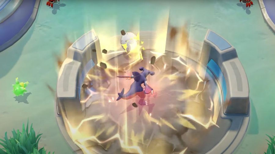 Garchomp krossar saker i Pokémon Unite
